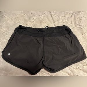Lululemon black hottie hot shorts